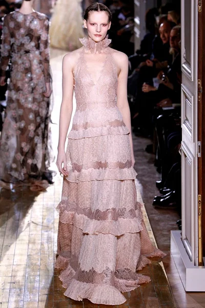 Look 32